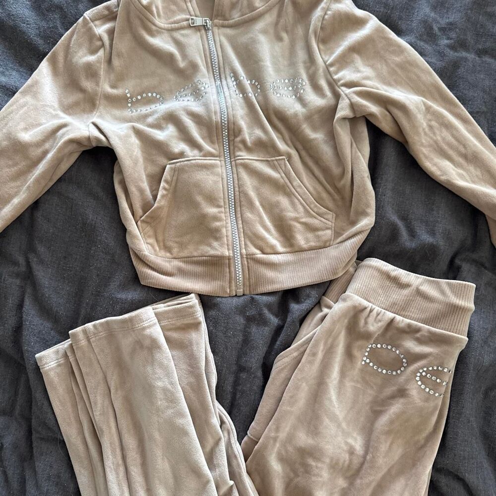Bebe Women's Tan and Brown Joggers-tracksuits